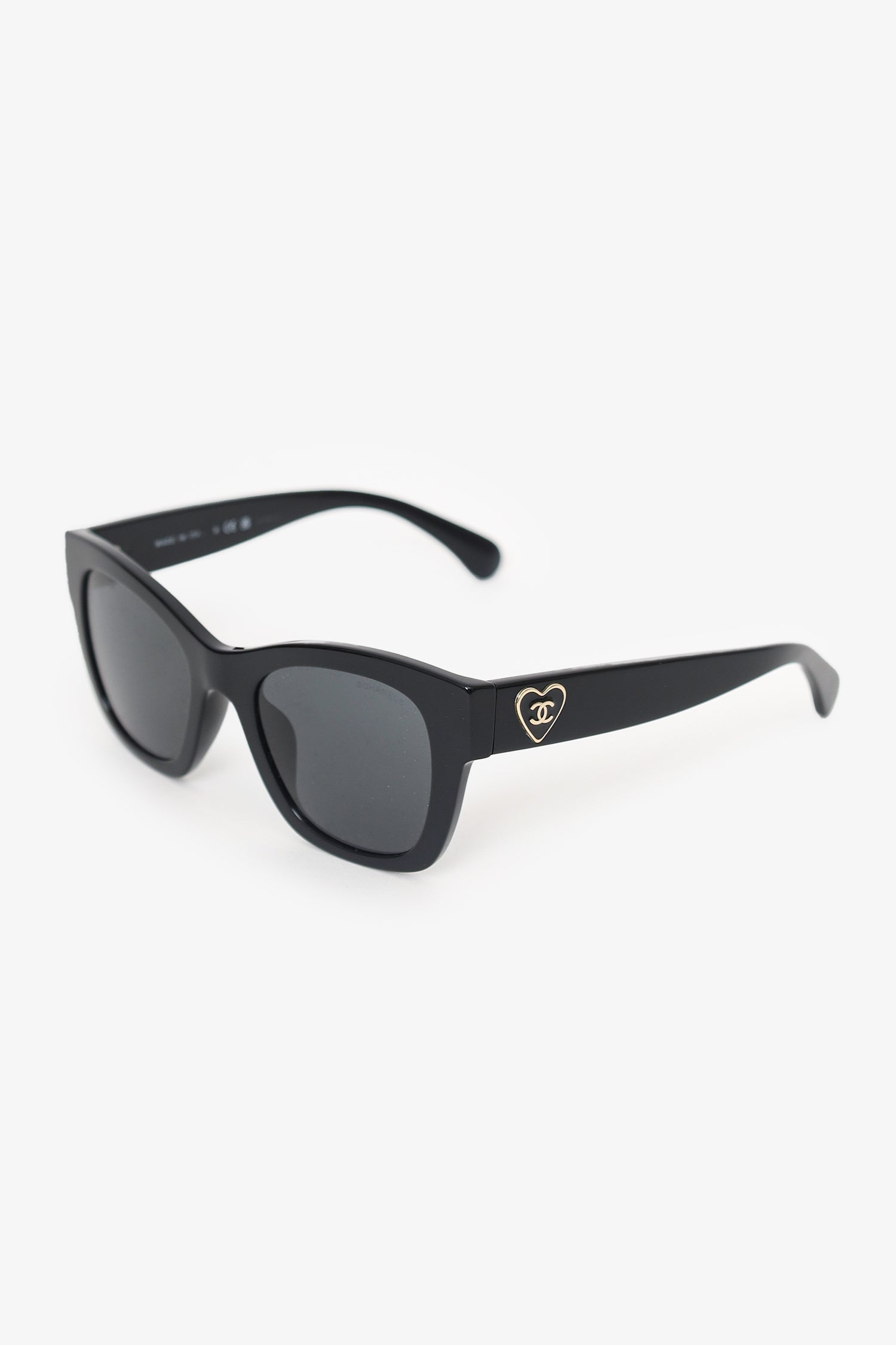 Pre-Loved Chanel™ Black Frame Heart Turnlock Interlocking CC Logo Sunglasses