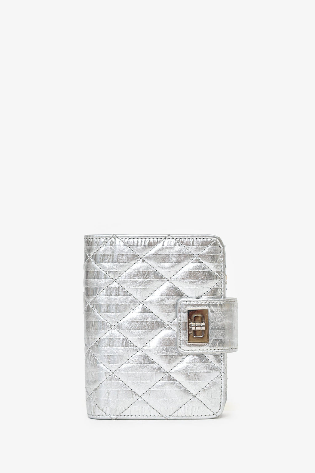 Pre-Loved Chanel™ 2008-09 Silver Metallic 2.55 Reissue Wallet