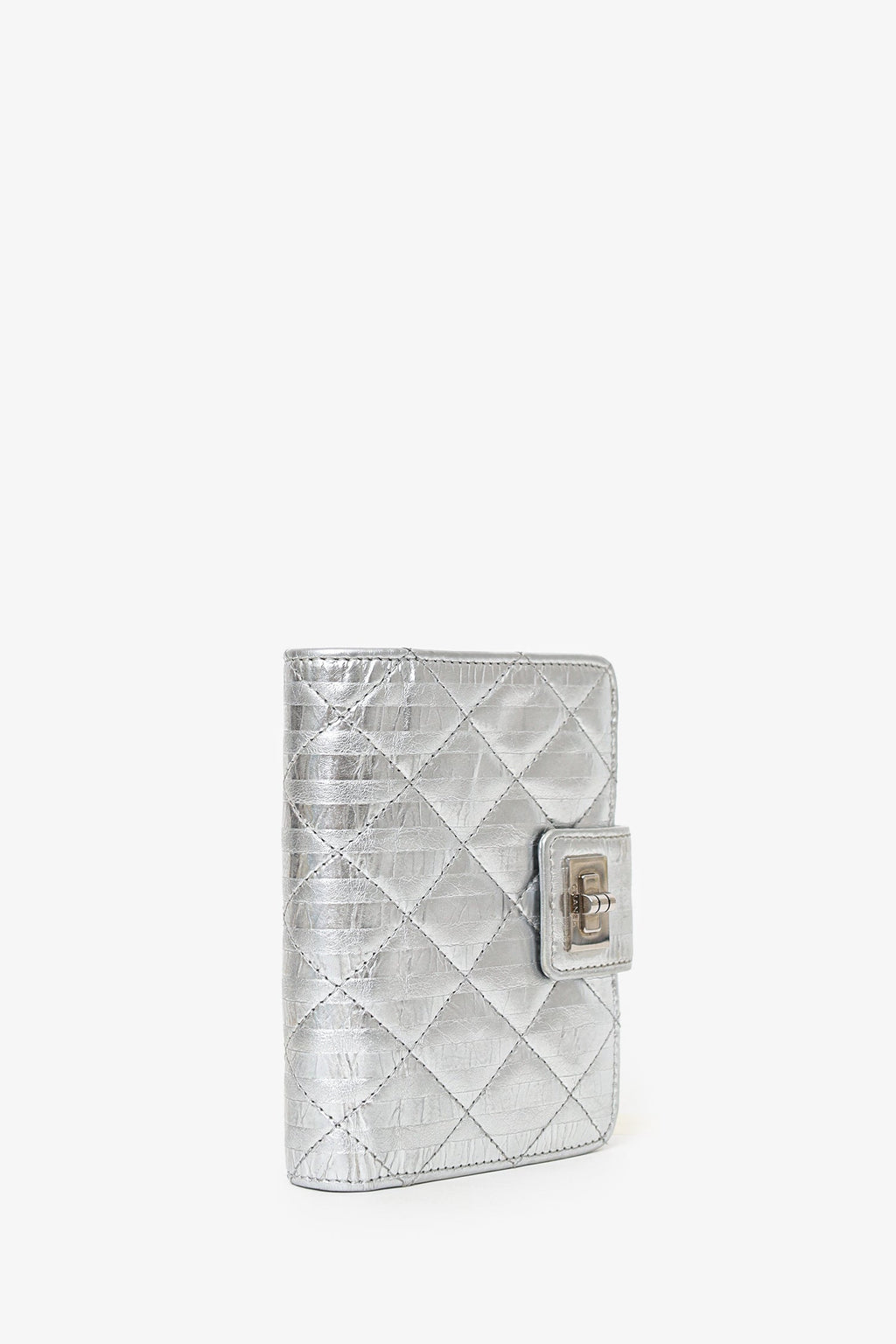 Pre-Loved Chanel™ 2008-09 Silver Metallic 2.55 Reissue Wallet