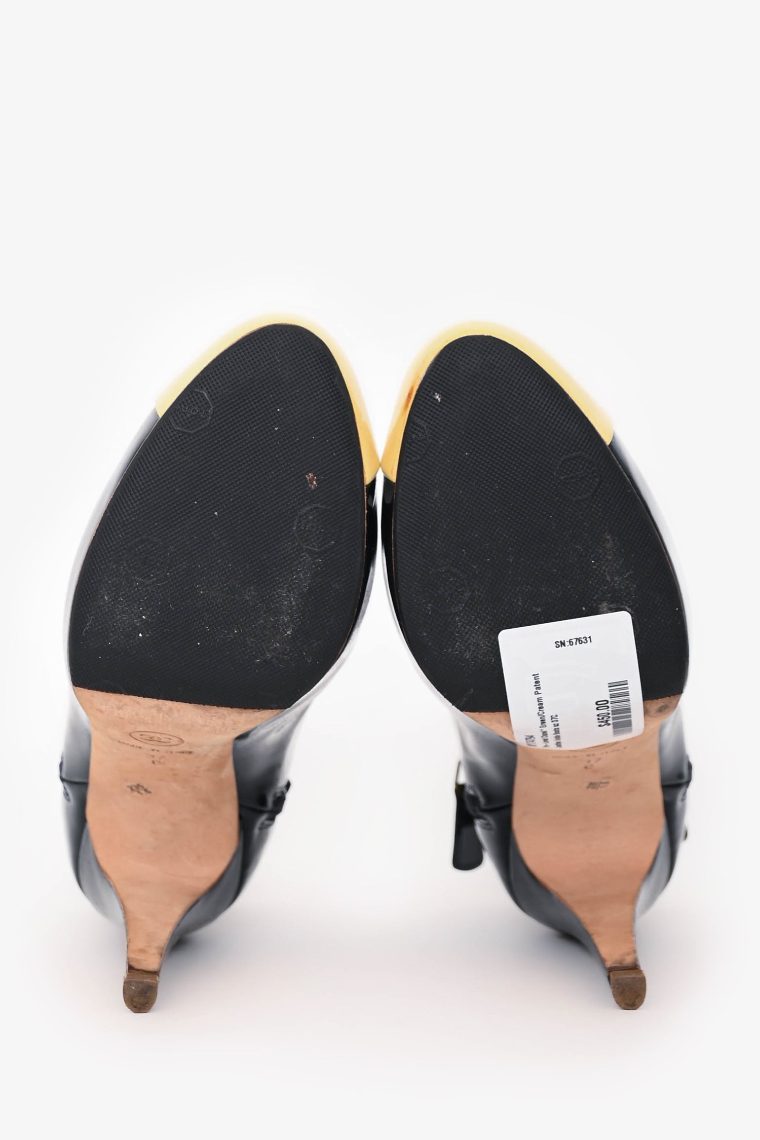 Pre-Loved Chanel™ Green/Cream Patent Leather Ankle Boots Size 37C