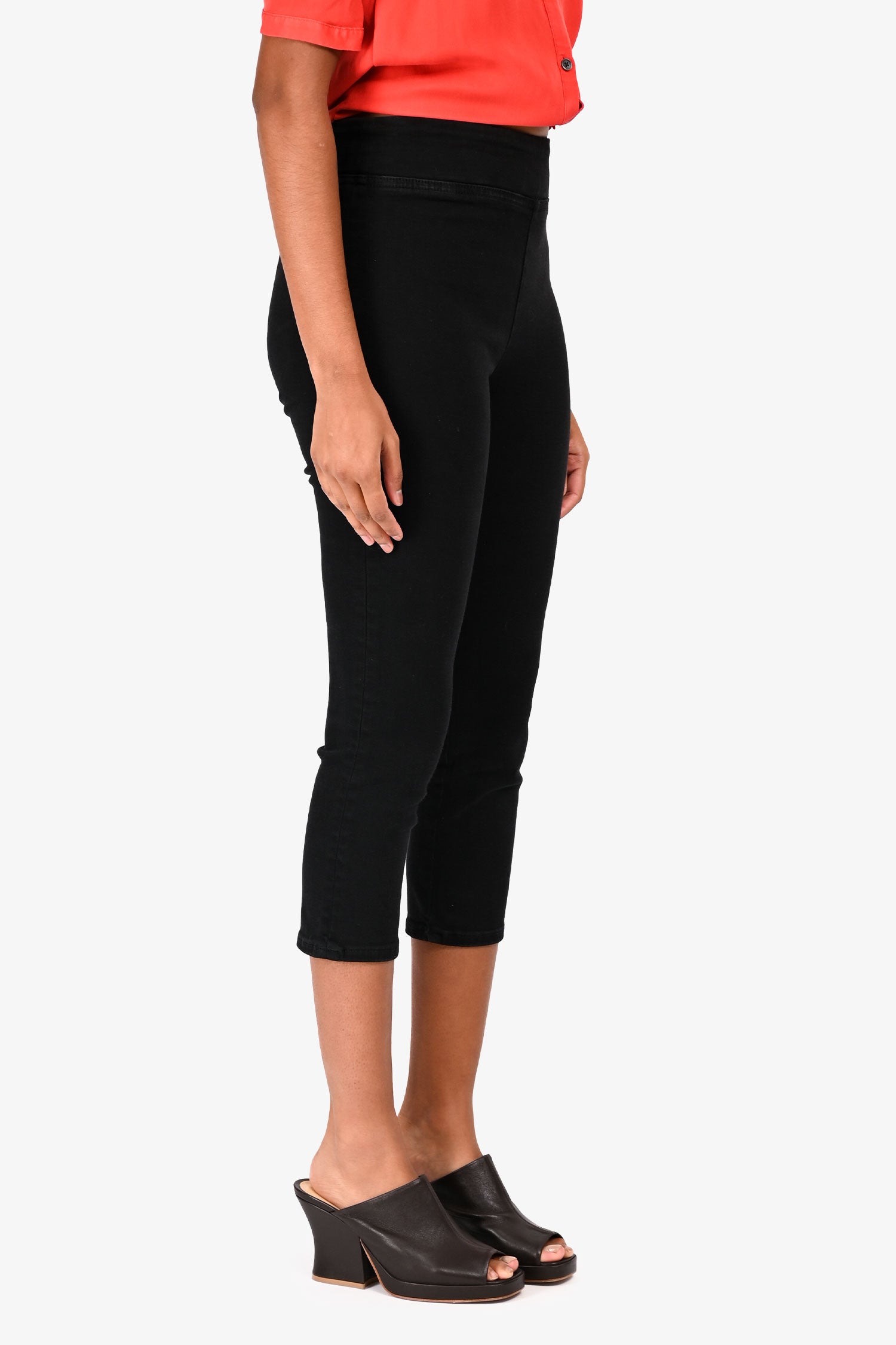 Frame Black 'Jetset Weekend' Capris Size 1