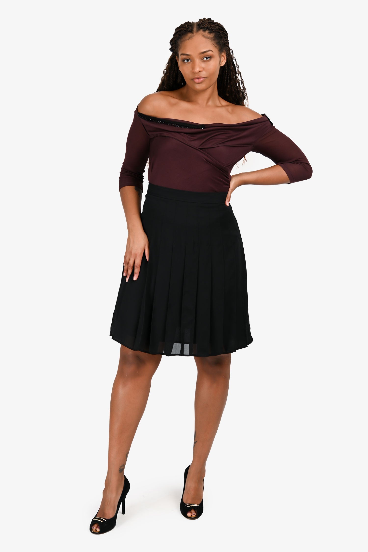 St. John Black Pleated Midi Skirt Size 6