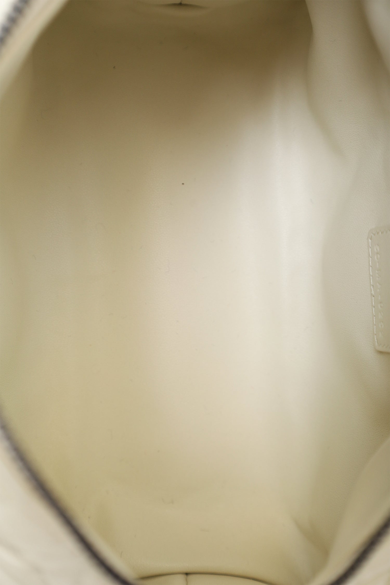 Christian Dior 2022 White Calfskin Macrocannage Medium Diortravel Nomad Pouch