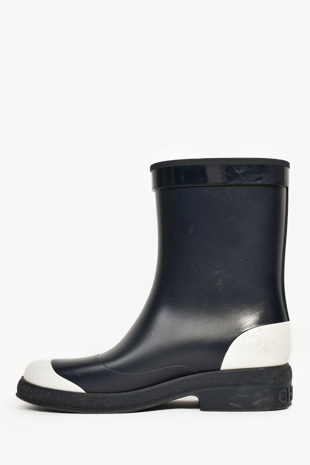 Pre-Loved Chanel™ Black Rubber Rain Boots Size 37