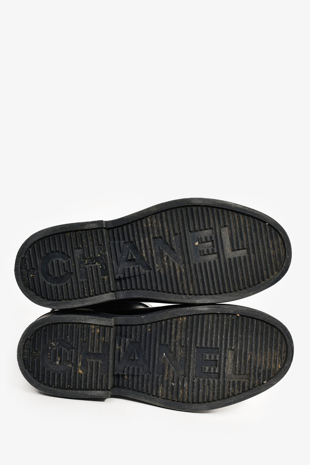 Pre-Loved Chanel™ Black Rubber Rain Boots Size 37