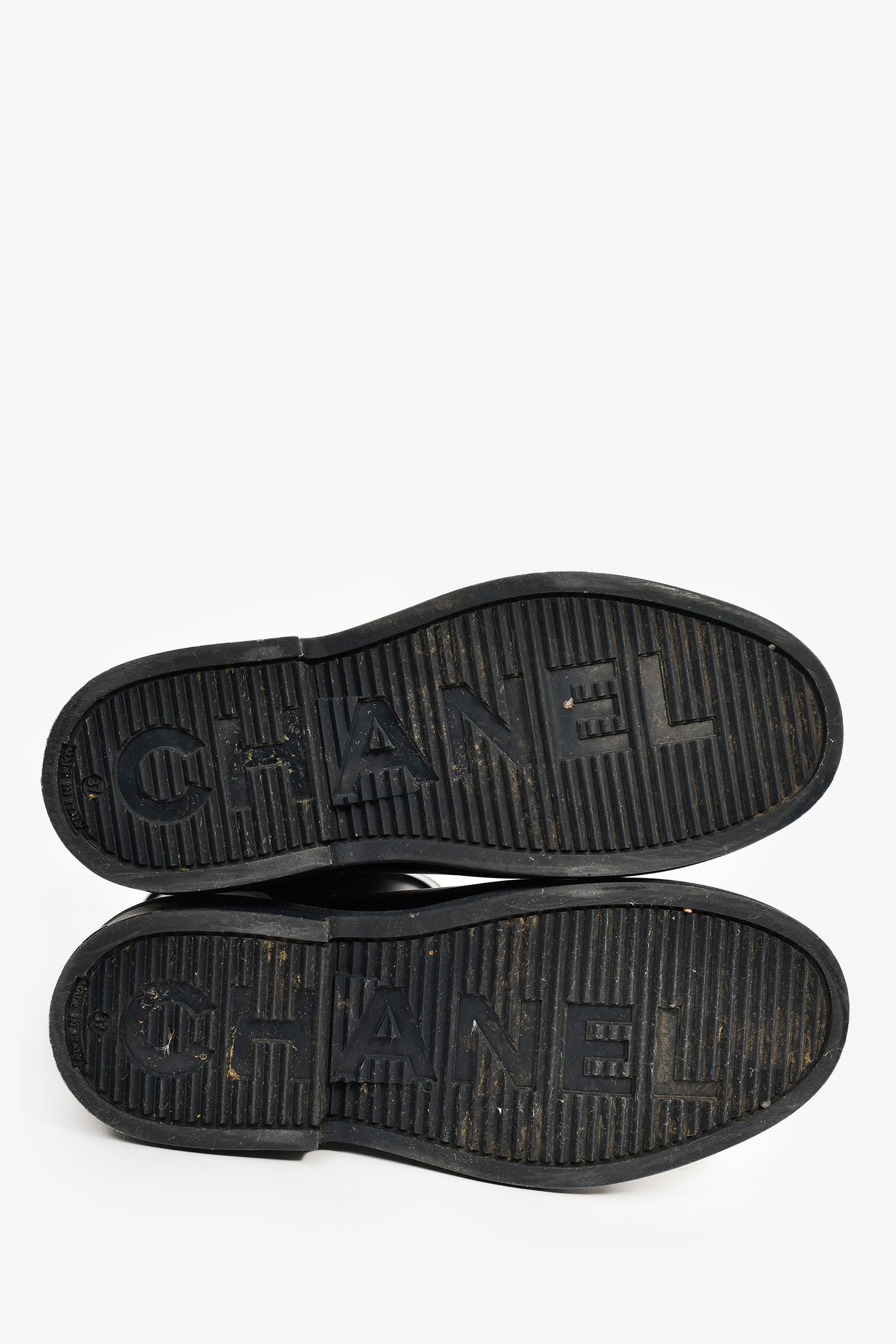 Pre-Loved Chanel™ Black Rubber Rain Boots Size 37