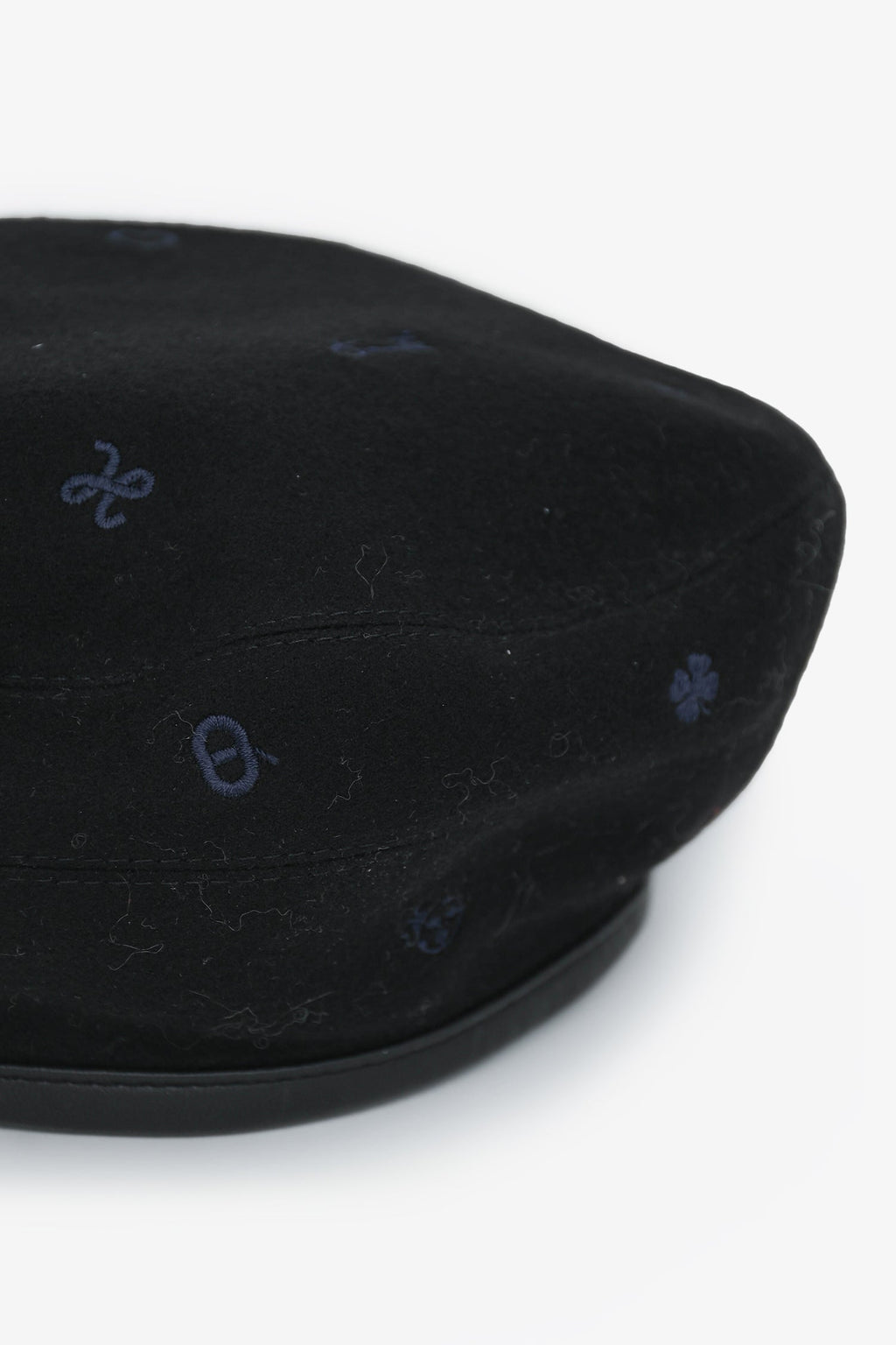 Hermès Black Cashmere Embroidered Patterned Beret Size 57