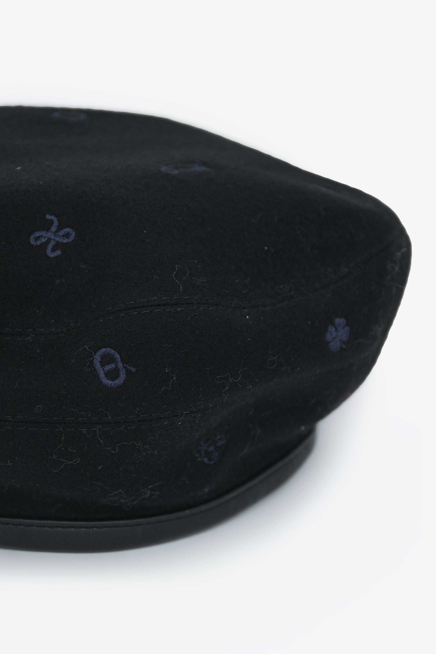 Hermès Black Cashmere Embroidered Patterned Beret Size 57