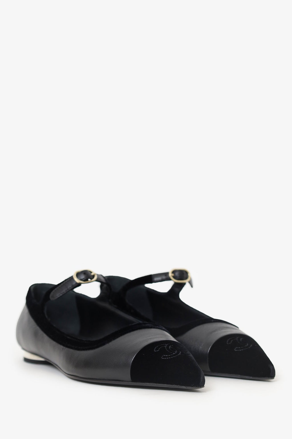 Pre-Loved Chanel™ Black Leather/Velvet Mary-Jane Pointed-Toe Flats Size 36.5
