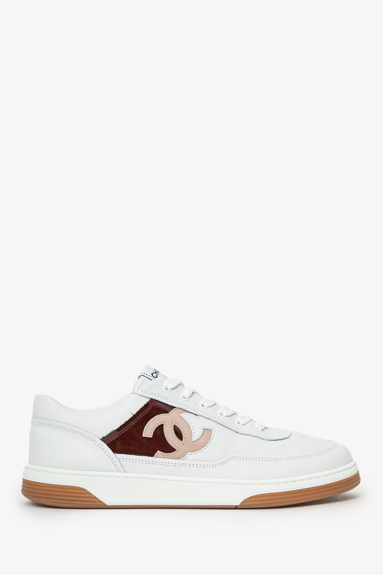 Pre-Loved Chanel™ White/Burgundy Interlocking CC Logo Sneakers Size 39