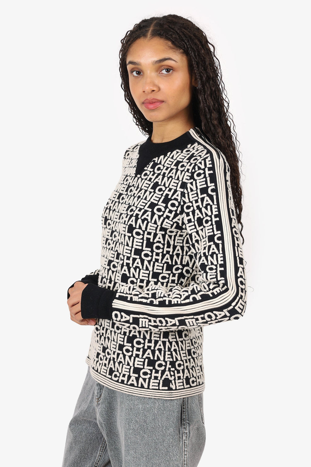 Pre-Loved Chanel™ Black/White Monochrome Logo Jacquard Sweater size 40