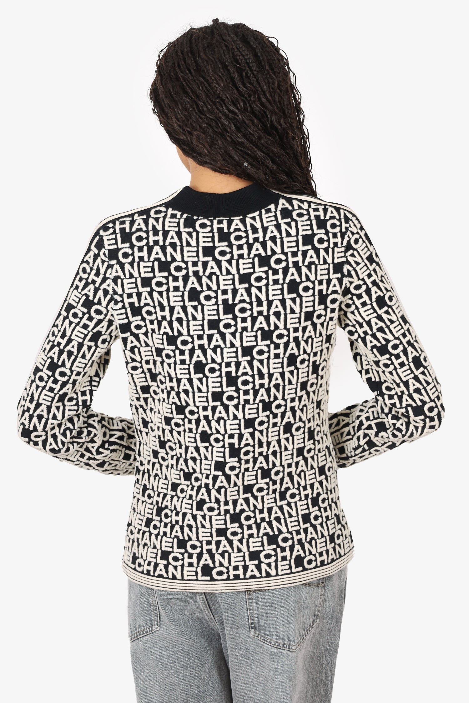 Pre-Loved Chanel™ Black/White Monochrome Logo Jacquard Sweater size 40