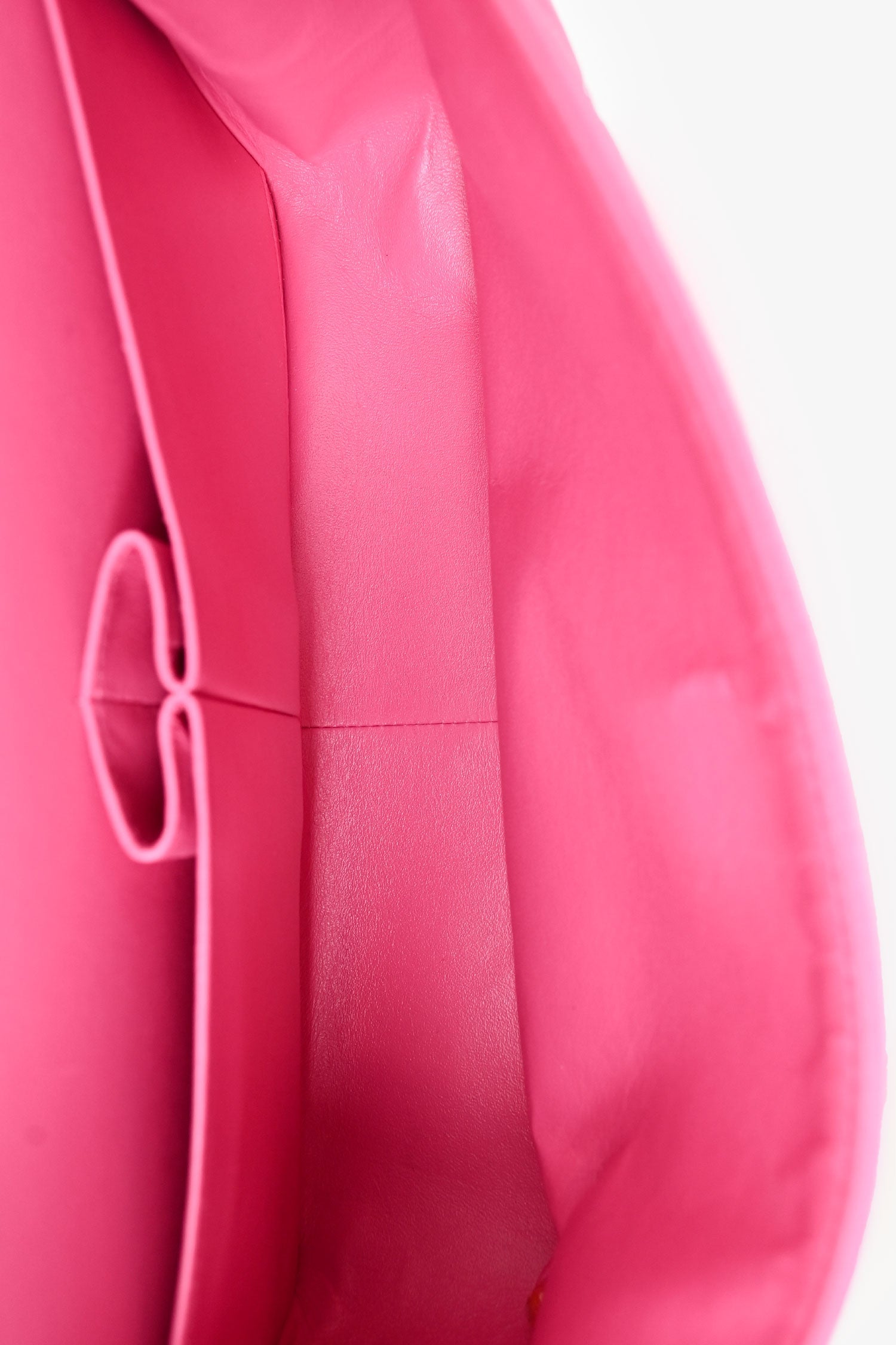 Pre-Loved Chanel™ 2013/14 Pink Caviar Jumbo Double Flap SHW