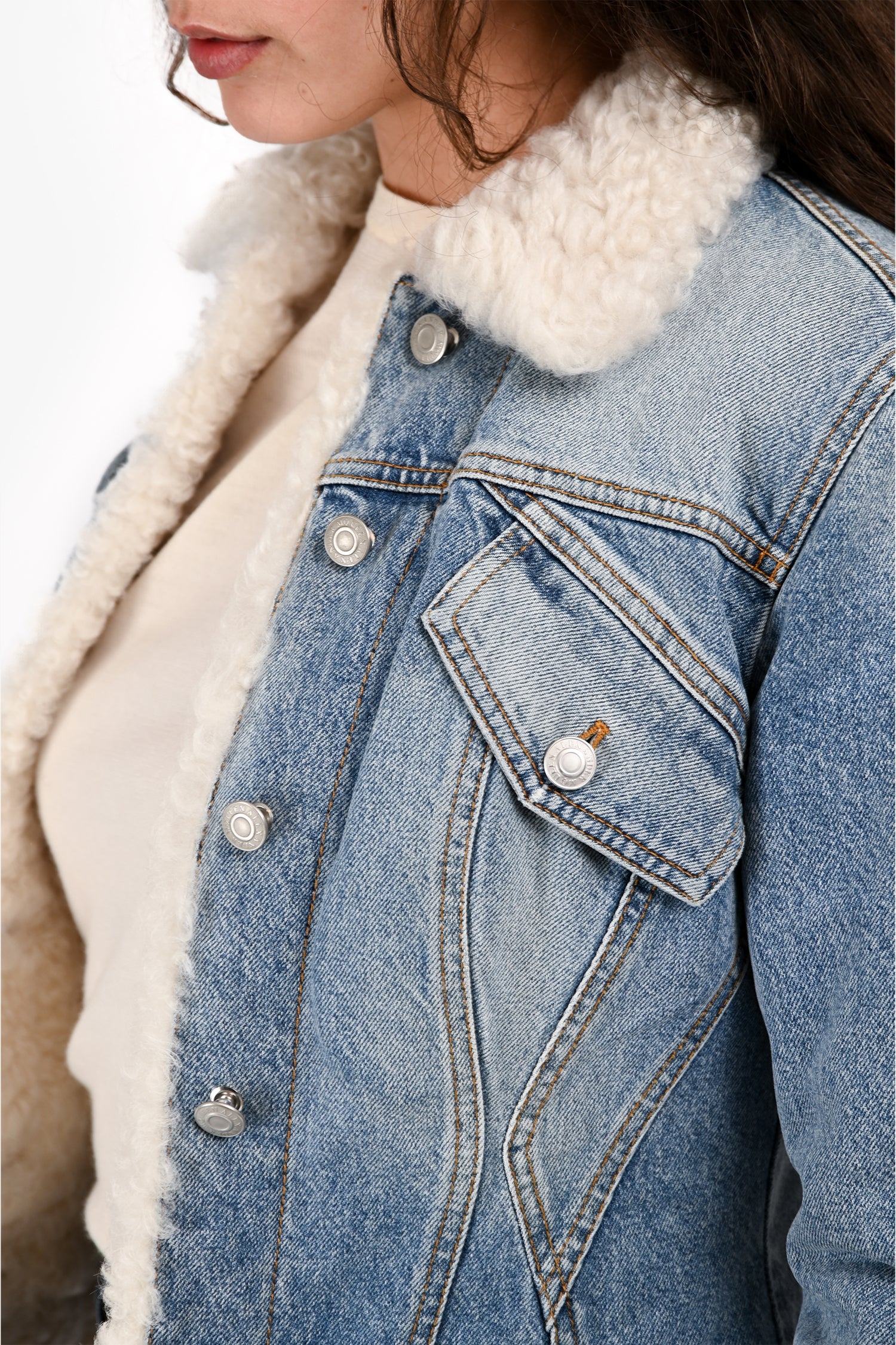 Alexander McQueen Blue Denim/Shearling Crystal Detail Jacket Size 38