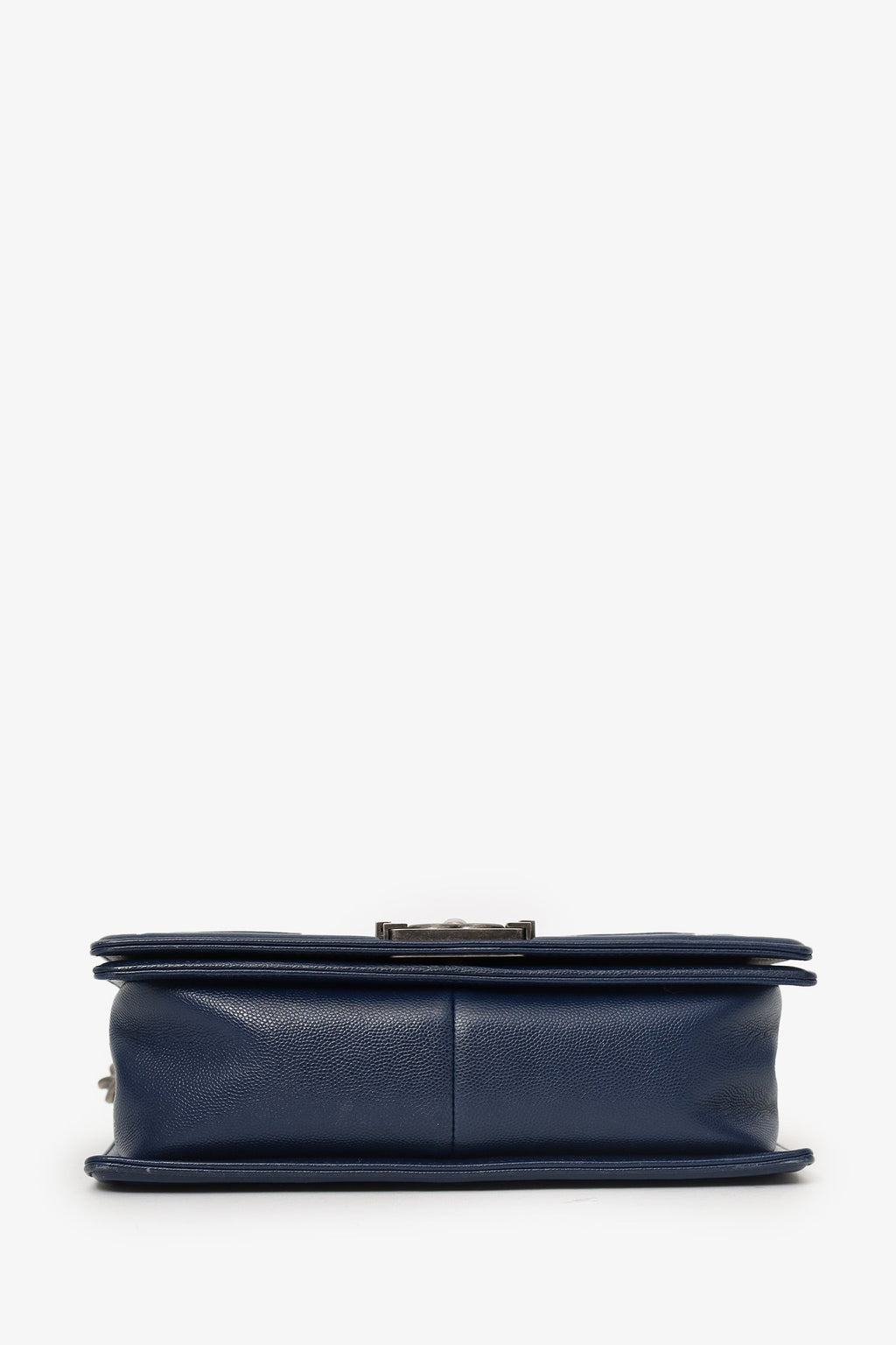 Pre-Loved Chanel™ 2017-18 Navy Caviar Chevron Medium Boy Bag