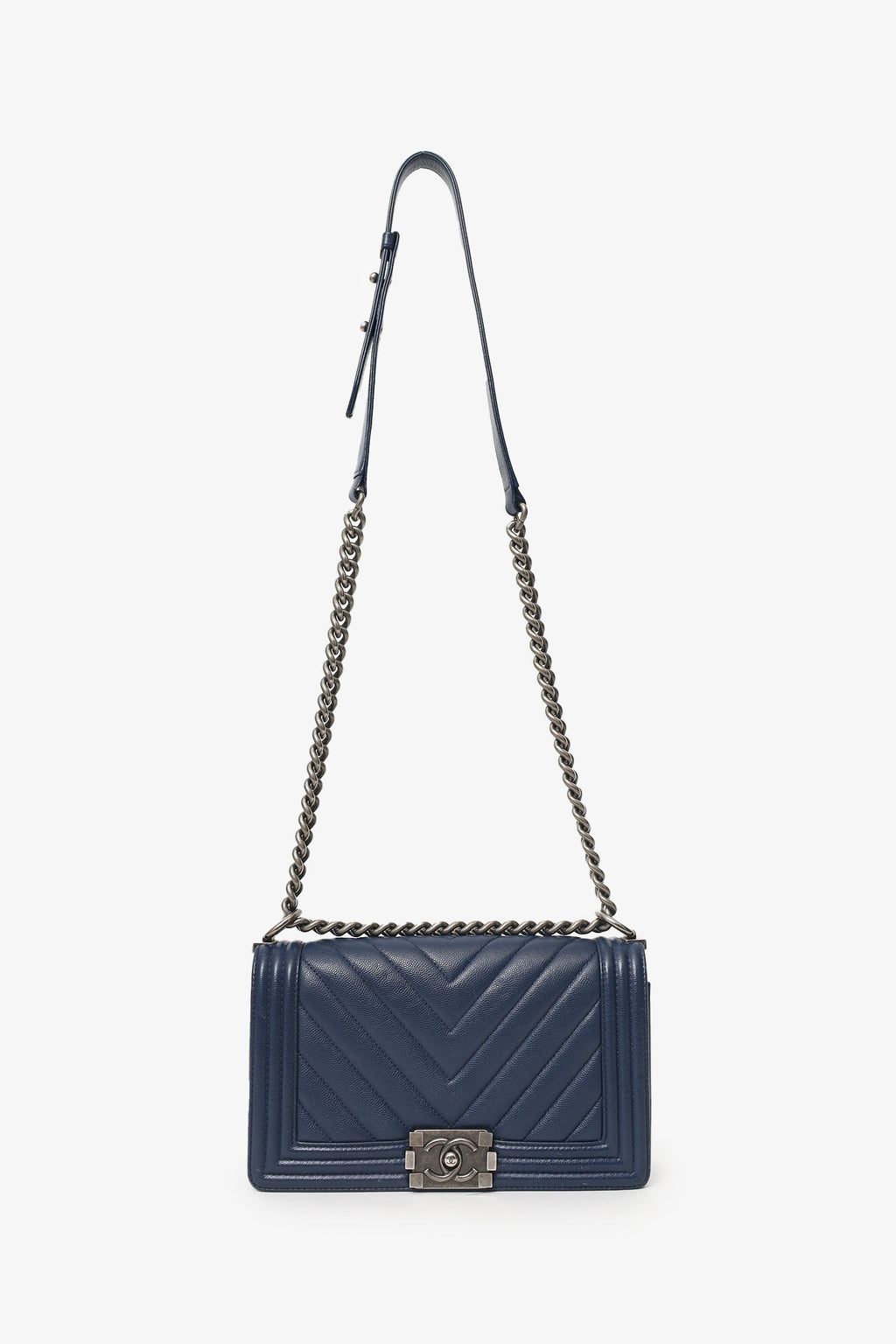 Pre-Loved Chanel™ 2017-18 Navy Caviar Chevron Medium Boy Bag