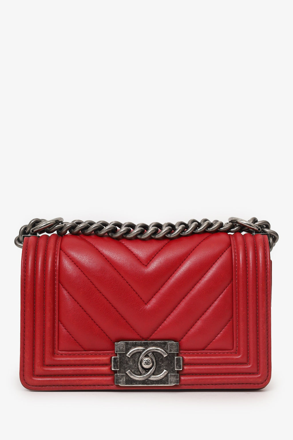 Pre-Loved Chanel™ 2016 Red Lambskin Chevron Small Boy Bag