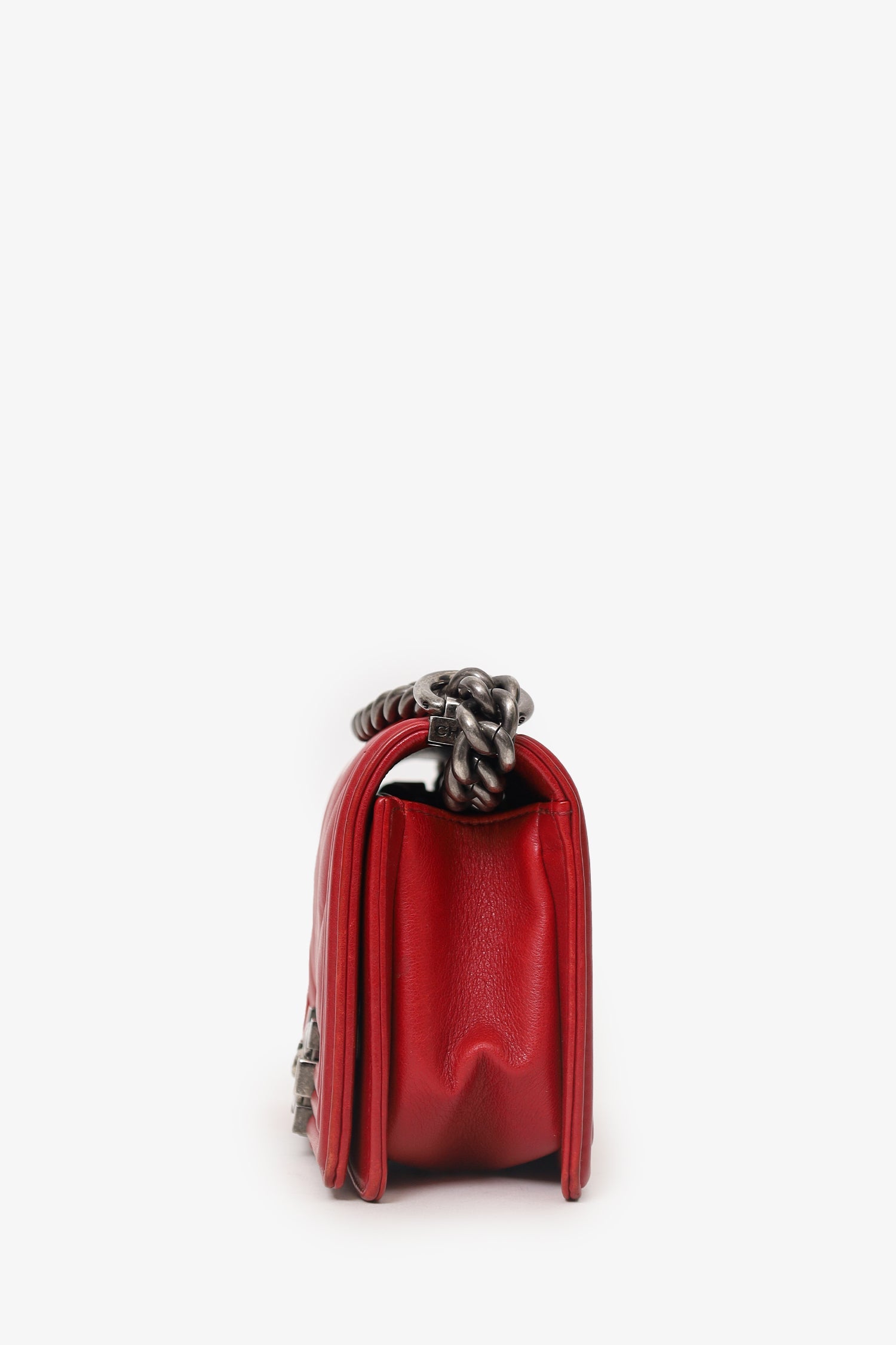 Pre-Loved Chanel™ 2016 Red Lambskin Chevron Small Boy Bag
