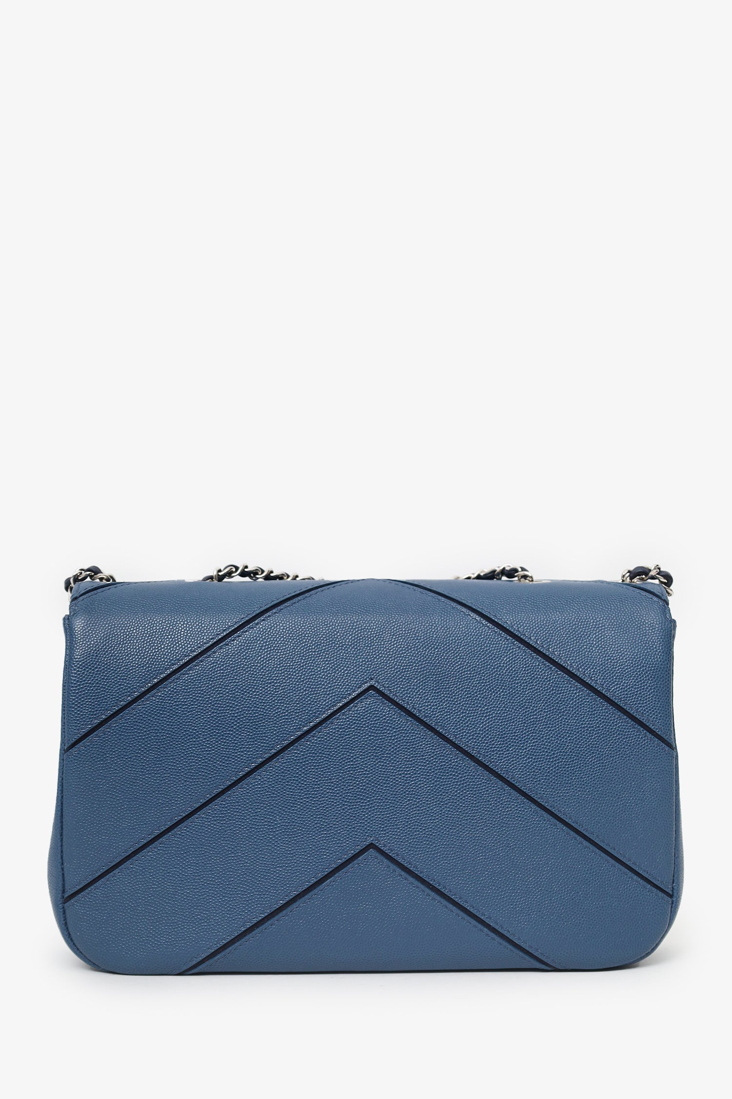 Pre-Loved Chanel™ 2016/2017 Navy Caviar Leather Macro Chevron Flap Bag