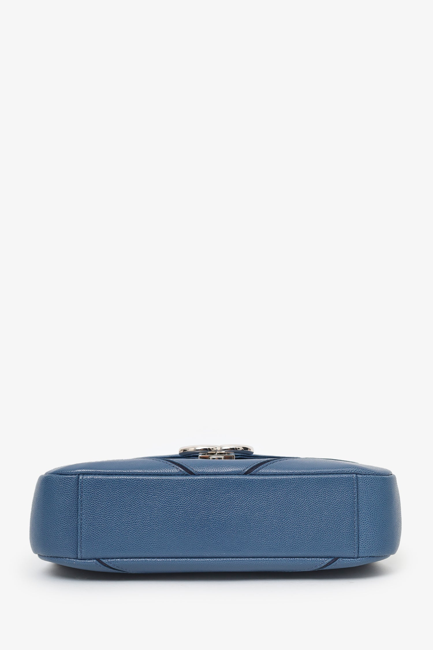 Pre-Loved Chanel™ 2016/2017 Navy Caviar Leather Macro Chevron Flap Bag