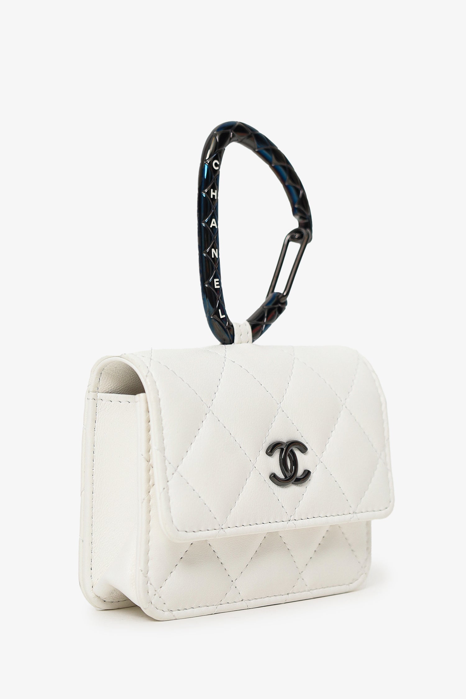 Pre-Loved Chanel™ 2021 White Leather Hook  Holder