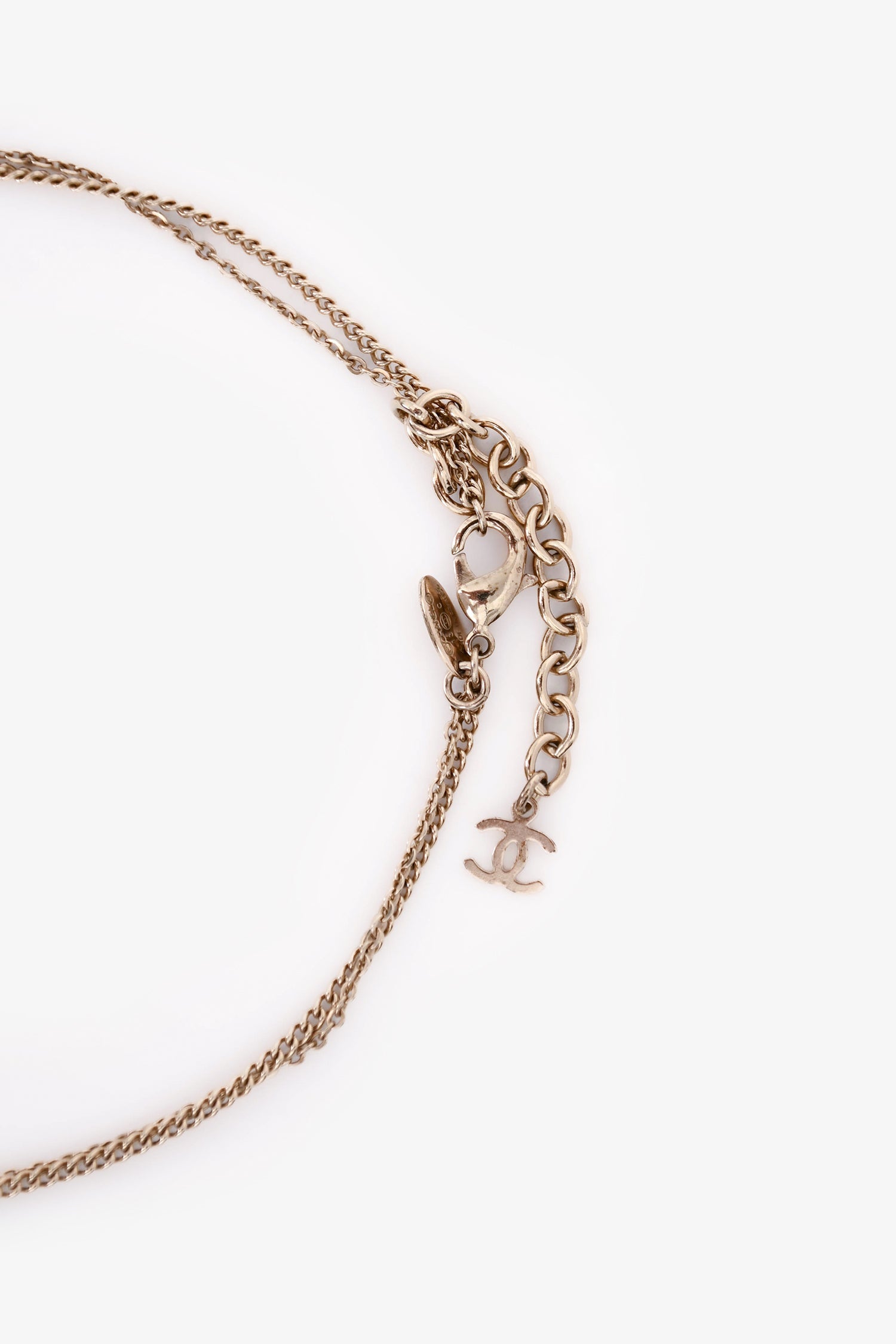 Pre-Loved Chanel™ Gold Toned Pink CC Pearl Pendant Necklace