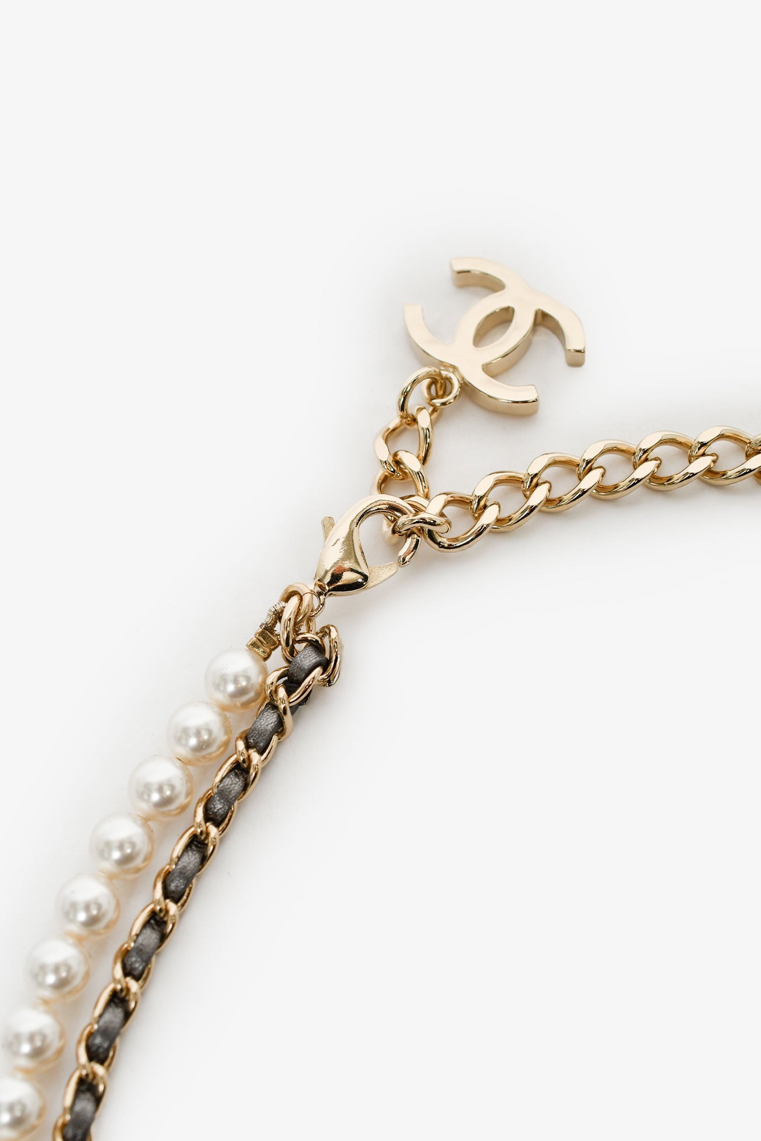 Pre-Loved Chanel™ 2023 Gold Toned Faux Pearl Double Chain CC Crystal Choker