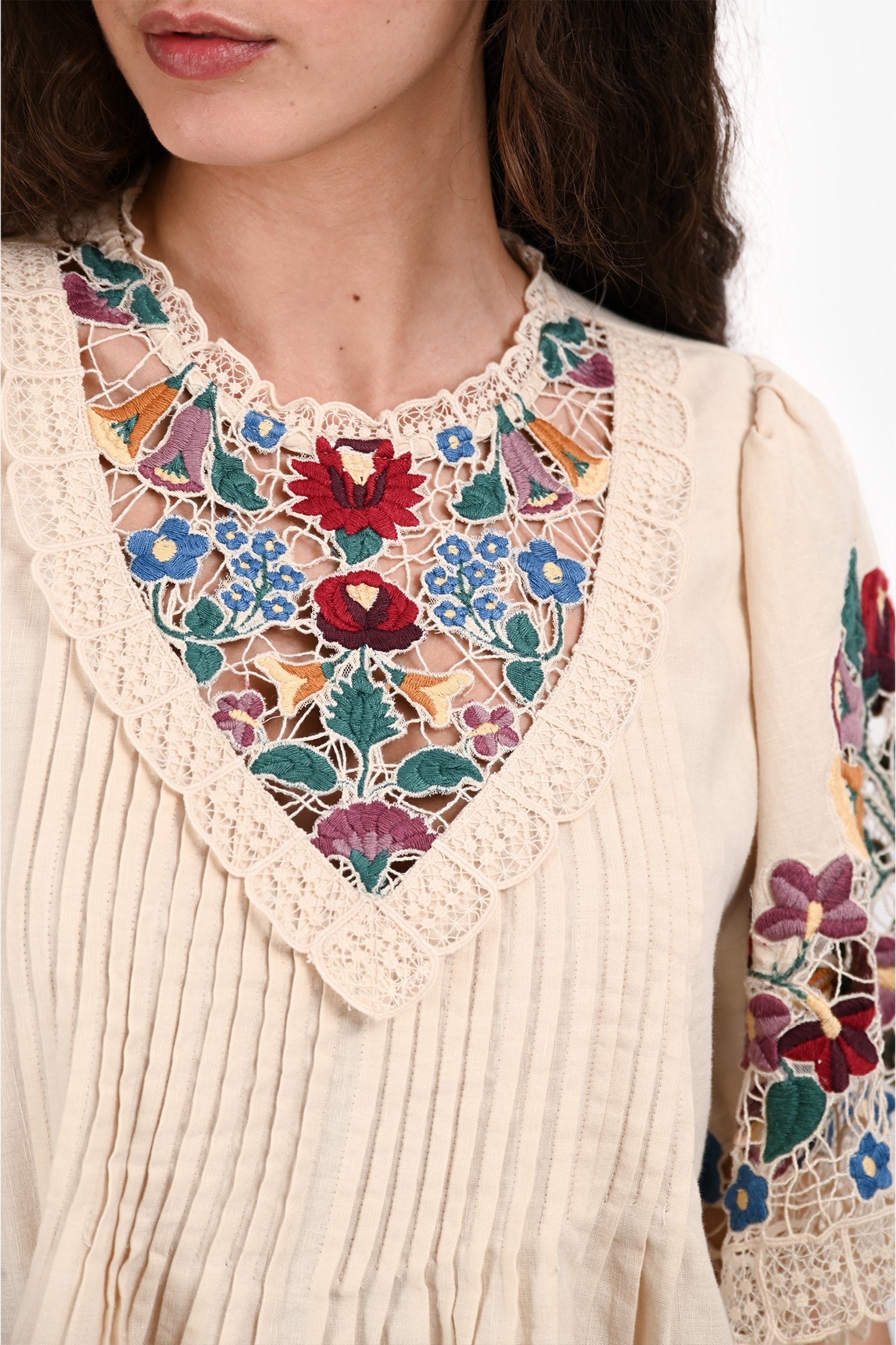 Sea New York Beige Cotton Floral Embroidered Short Sleeve Top Size L