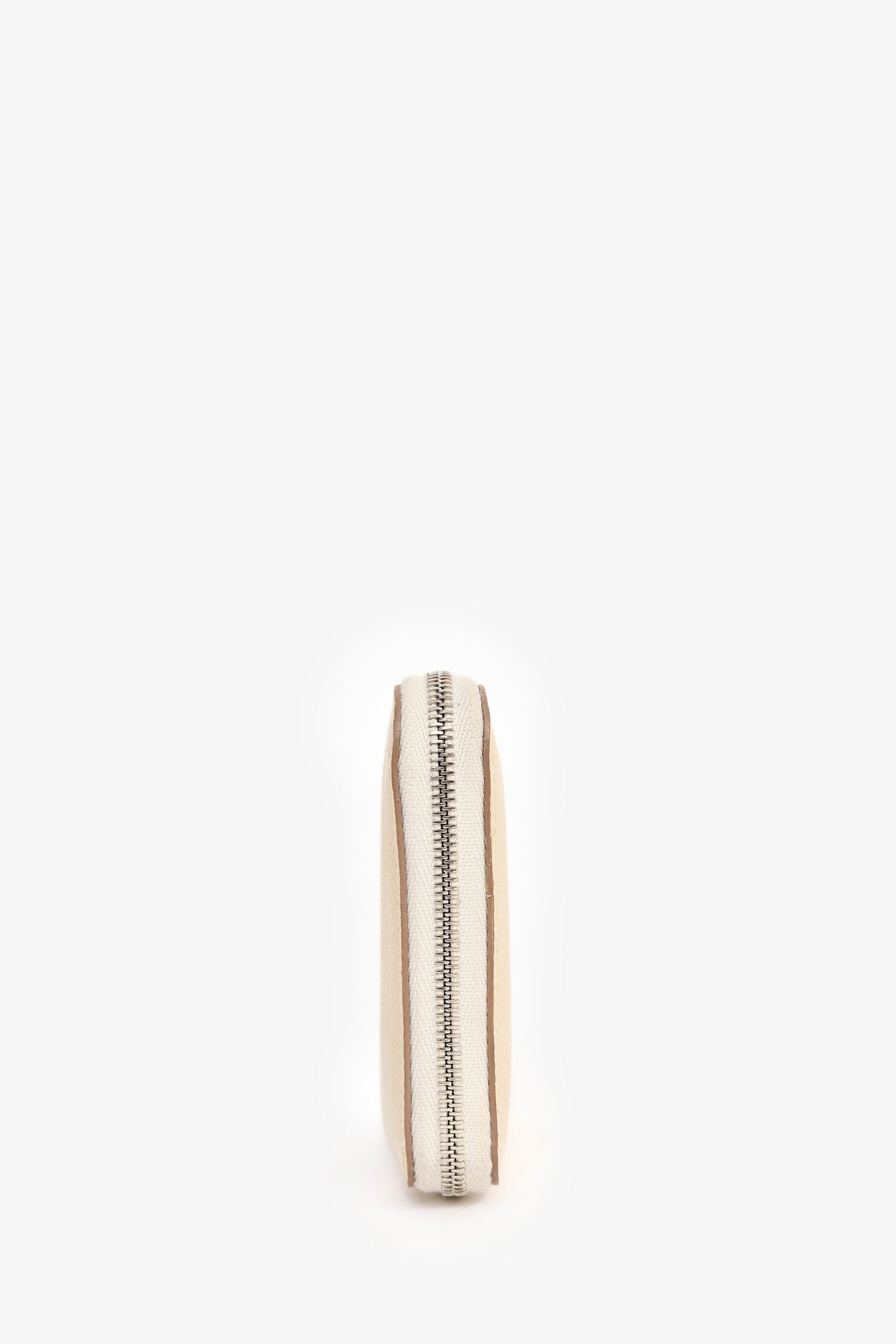 Hermès 2019 White Leather 'Silk In' Compact Wallet