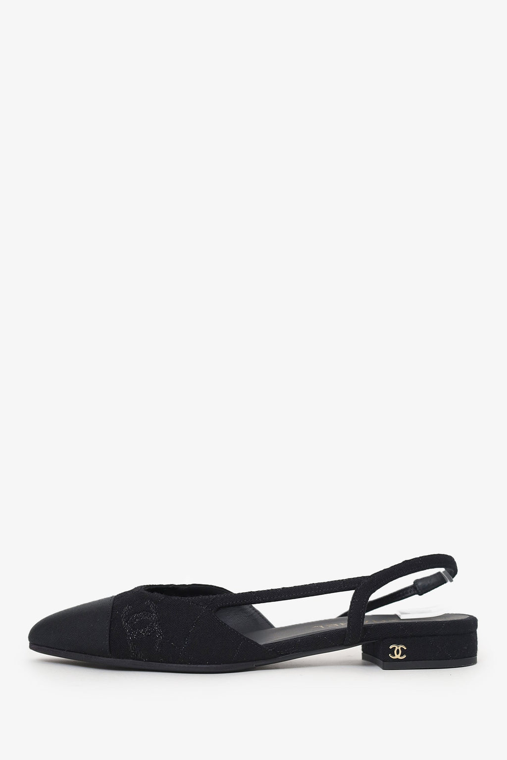 Pre-Loved Chanel™ Black Fabric Cap-Toe Slingback Flats Size 39.5
