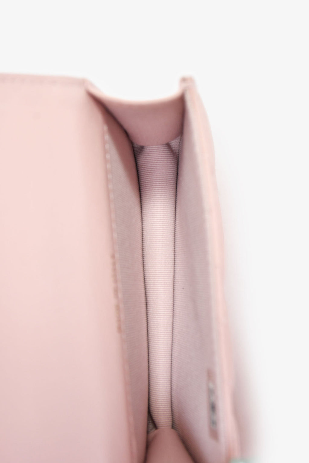 Pre-Loved Chanel™ 2021+ Pink Leather 'Pearl Crush' Mini Crossbody Bag
