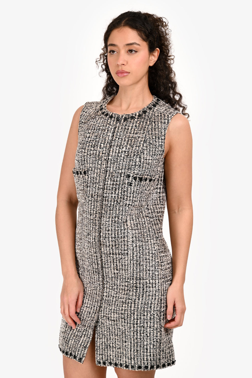 Pre-Loved Chanel™ White/Black Velvet Tweed Button Detailed Sleeveless Midi Dress Size 38