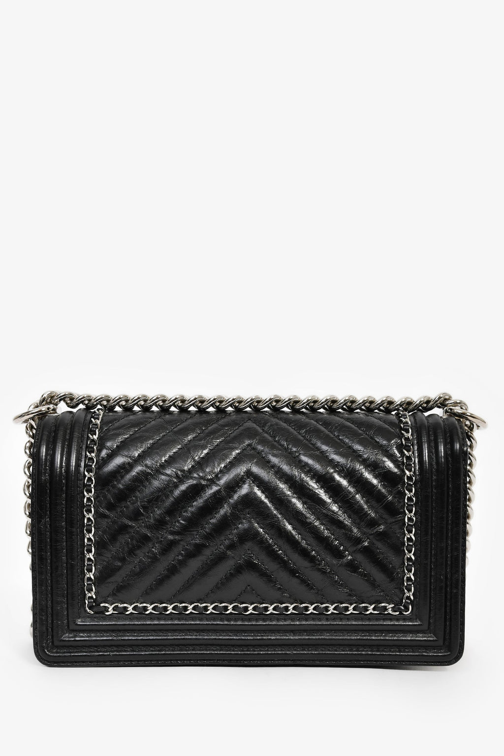 Pre-Loved Chanel™ 2017 Black Leather Chevron Medium Boy Bag