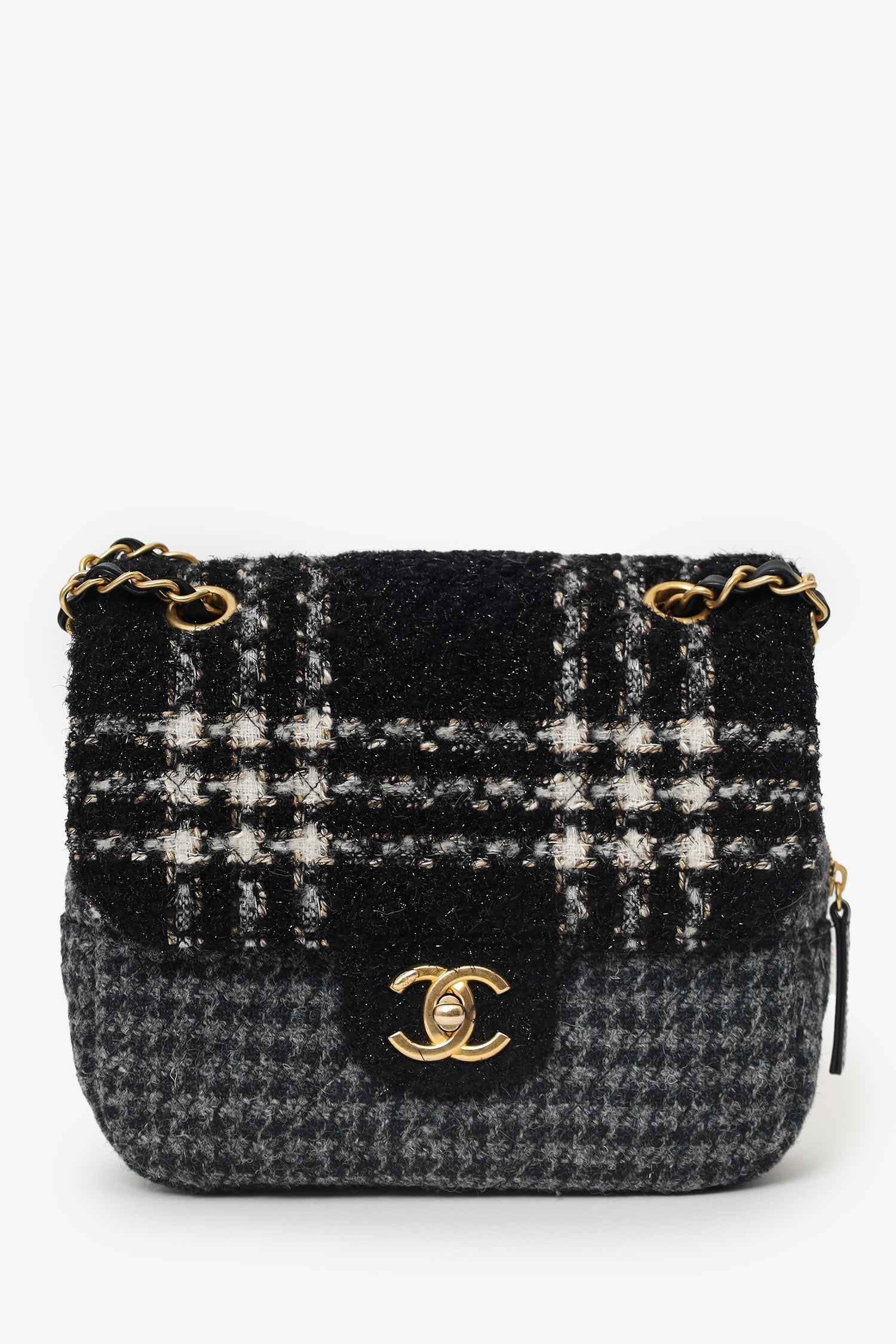 Pre-Loved Chanel™ 2022 Black/Grey Wool Tweed CC Square Flap Bag
