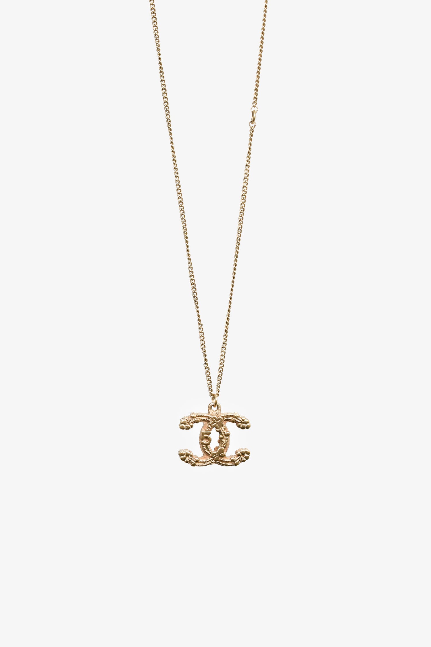 Pre-Loved Chanel™ 2006 Gold Tone CC Logo Necklace
