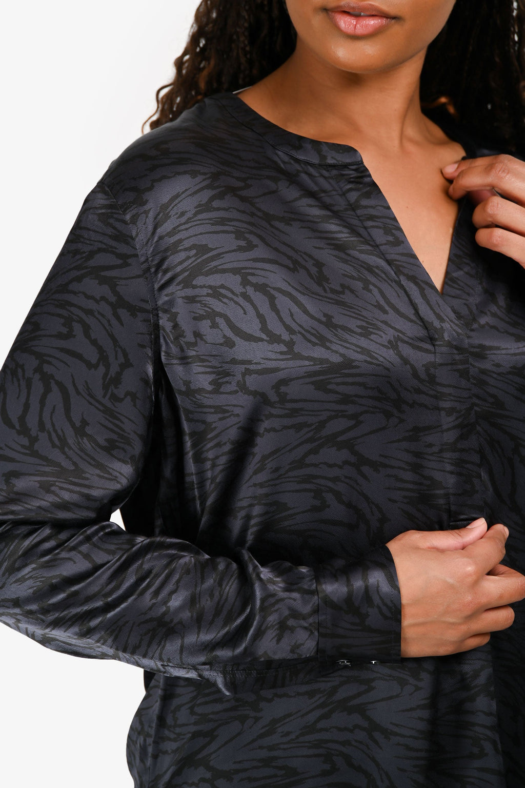 Rails Black/Dark Purple V Neck Long Sleeve Blouse Size L