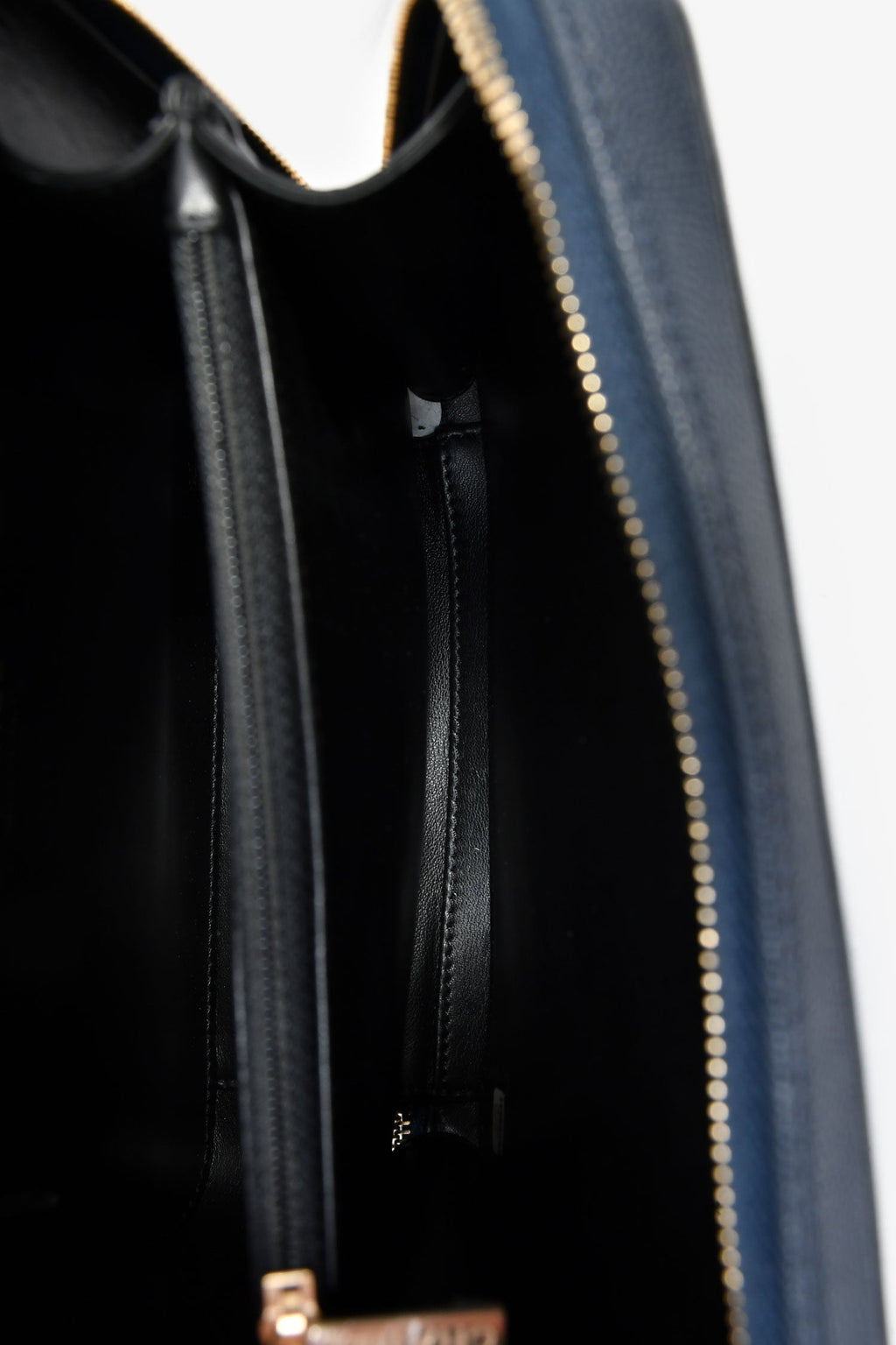 Pre-Loved Chanel™ 2019 Black/Navy Medium Filigree Vanity Case Bag