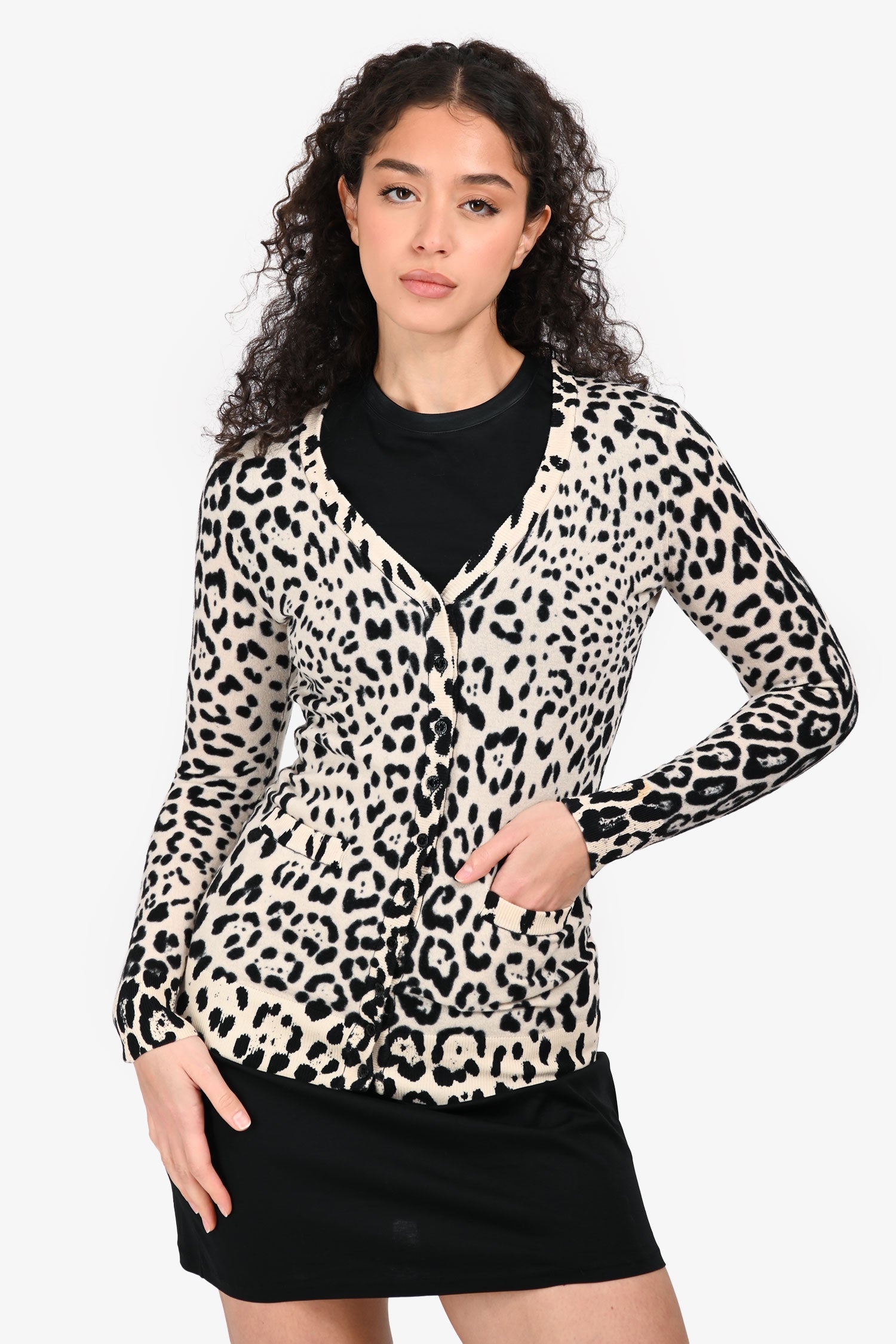 Dolce & Gabbana Cream/Black Wool Leopard Print igan Size 38