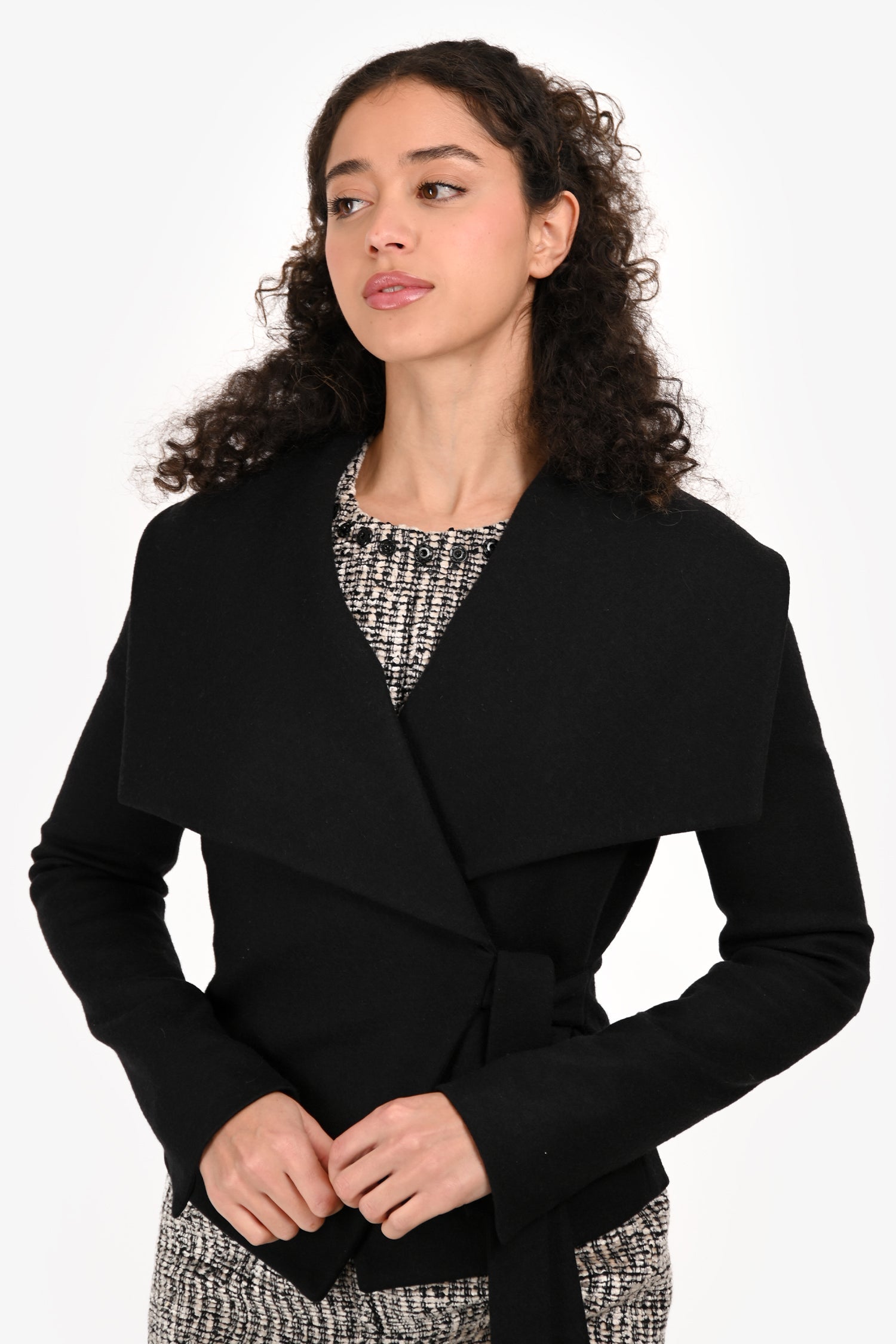 Max Mara Black Wool Belted Cropped Jacket Size 38