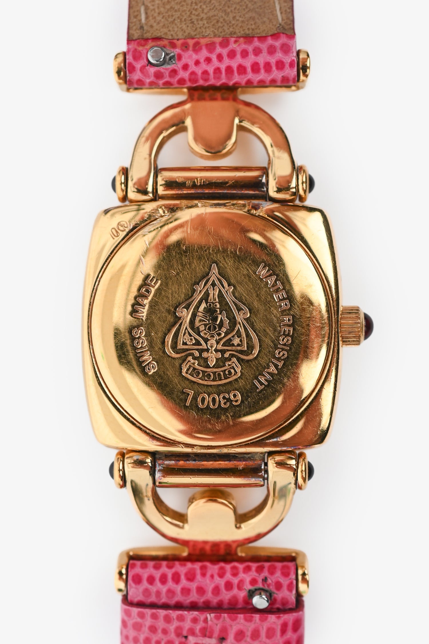 Gucci Vintage Gold Tone Metal/Pink Lizard Embossed Strap Watch
