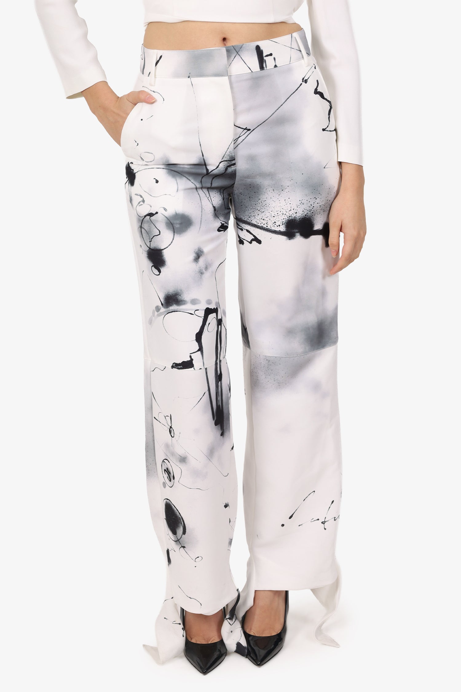 Off-White White/Grey Printed Pants Size 40
