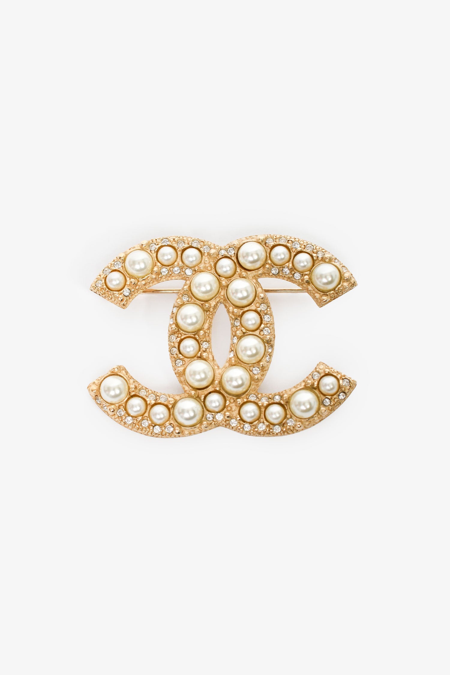 Pre-Loved Chanel™ 2021 Gold Tone Metal/Faux Pearl CC Brooch