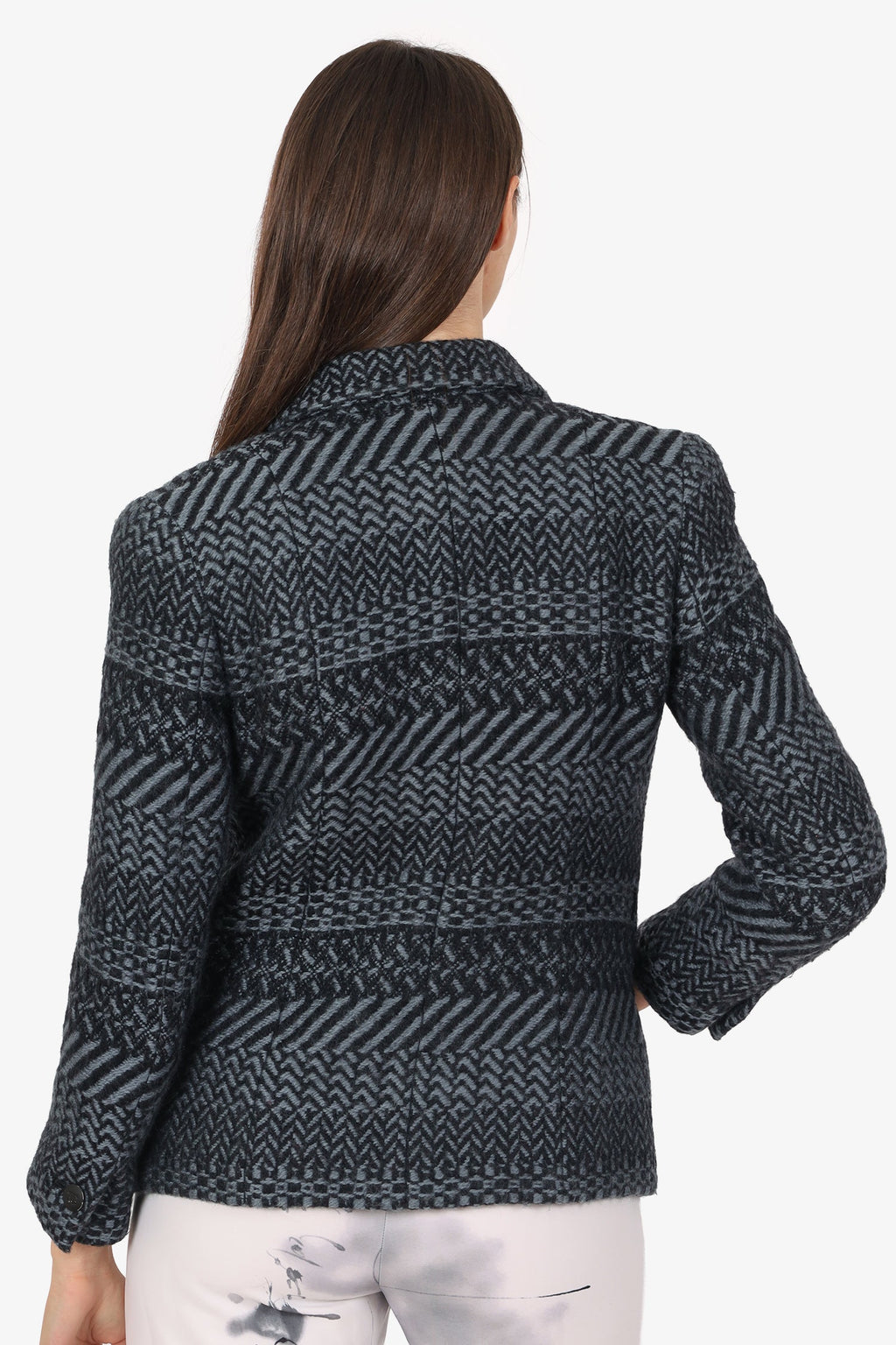 Pre-Loved Chanel™ Grey/Black Wool Knit Jacket Size 40