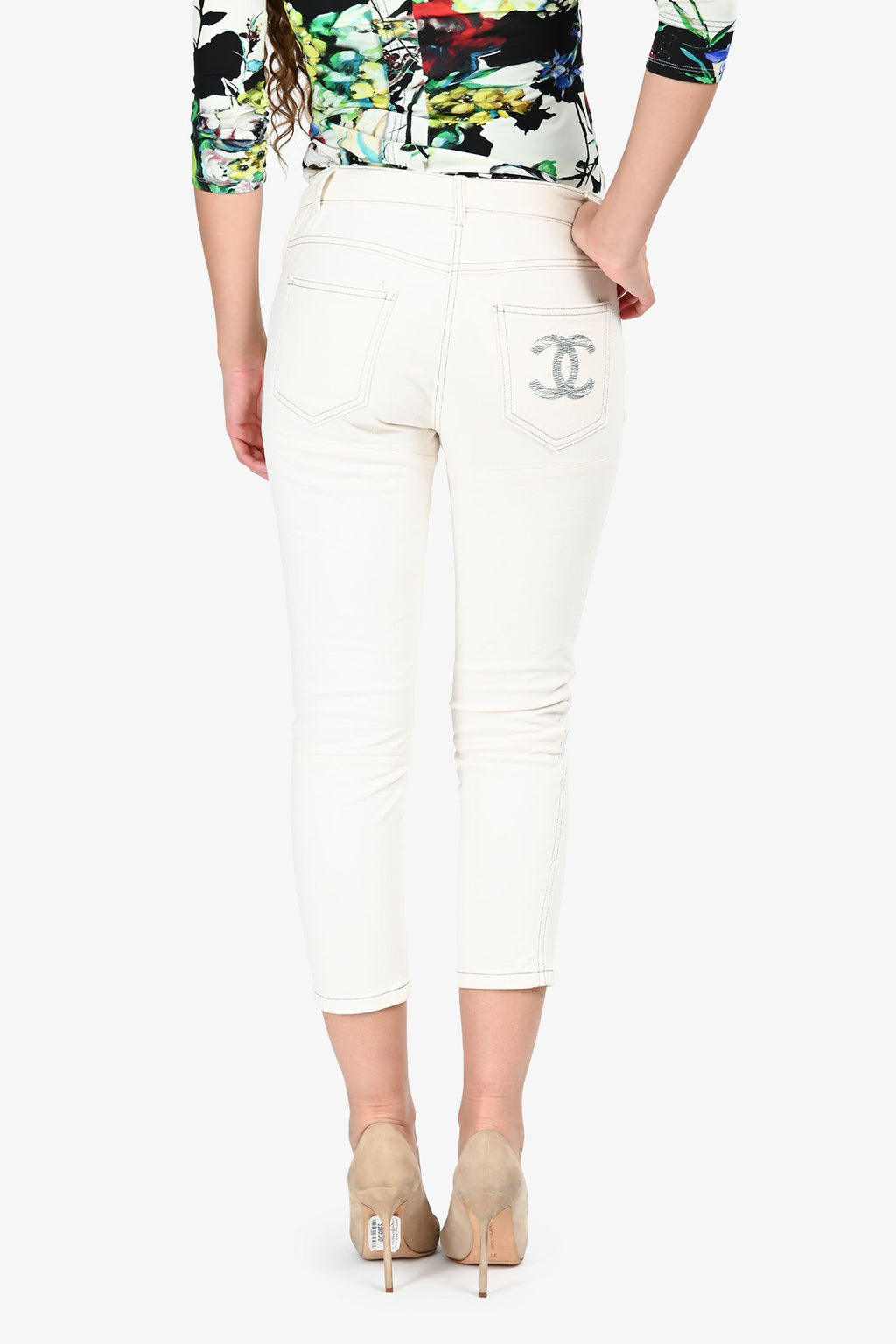 Pre-Loved Chanel™ White Denim Straight Legged Jeans Size 40