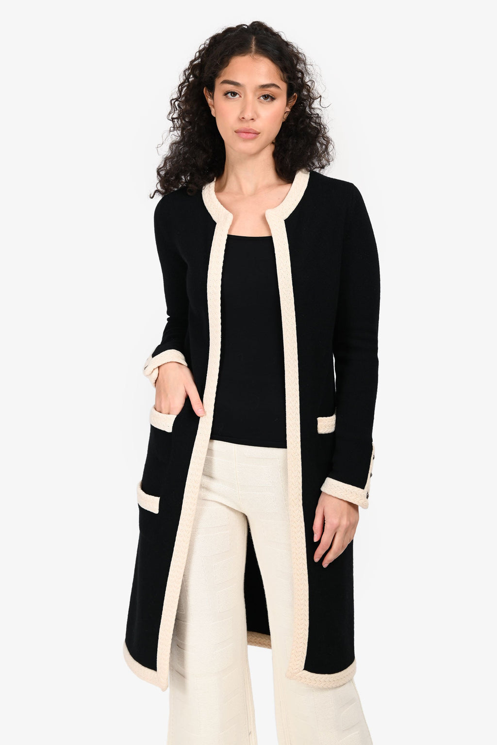 Pre-Loved Chanel™ 2004 Black/Cream Cashmere Long Open igan Size 36