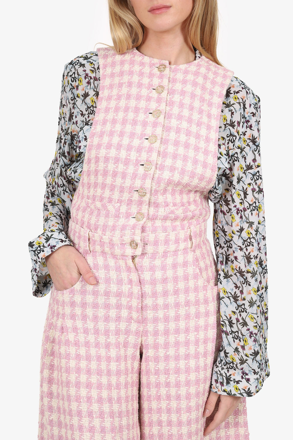 Pre-Loved Chanel™ 23SS Pink/White Tweed Plaid Sleeveless Jumpsuit Size 36