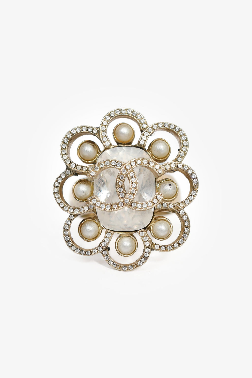 Pre-Loved Chanel™ 2019 Gold Tone CC Logo Ring