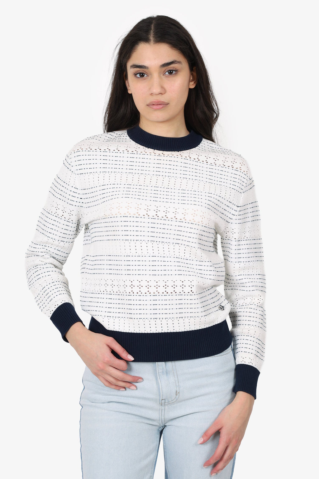 Pre-Loved Chanel™ White/Navy Knit Sweater Size 34
