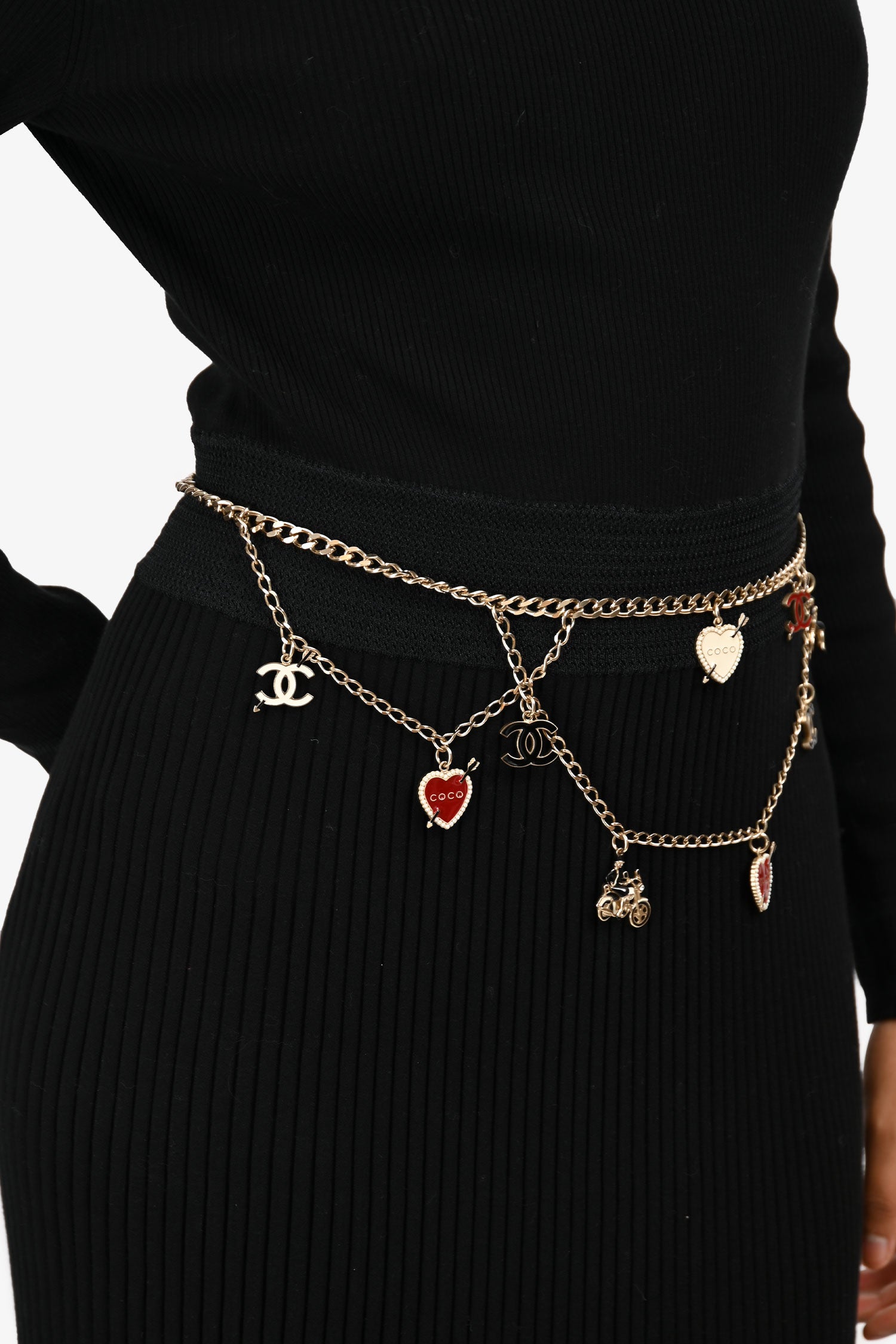 Pre-Loved Chanel™ 2010 Gold Toned Black/White/Red Enamel 'Coco Rider' Charm Chain Belt