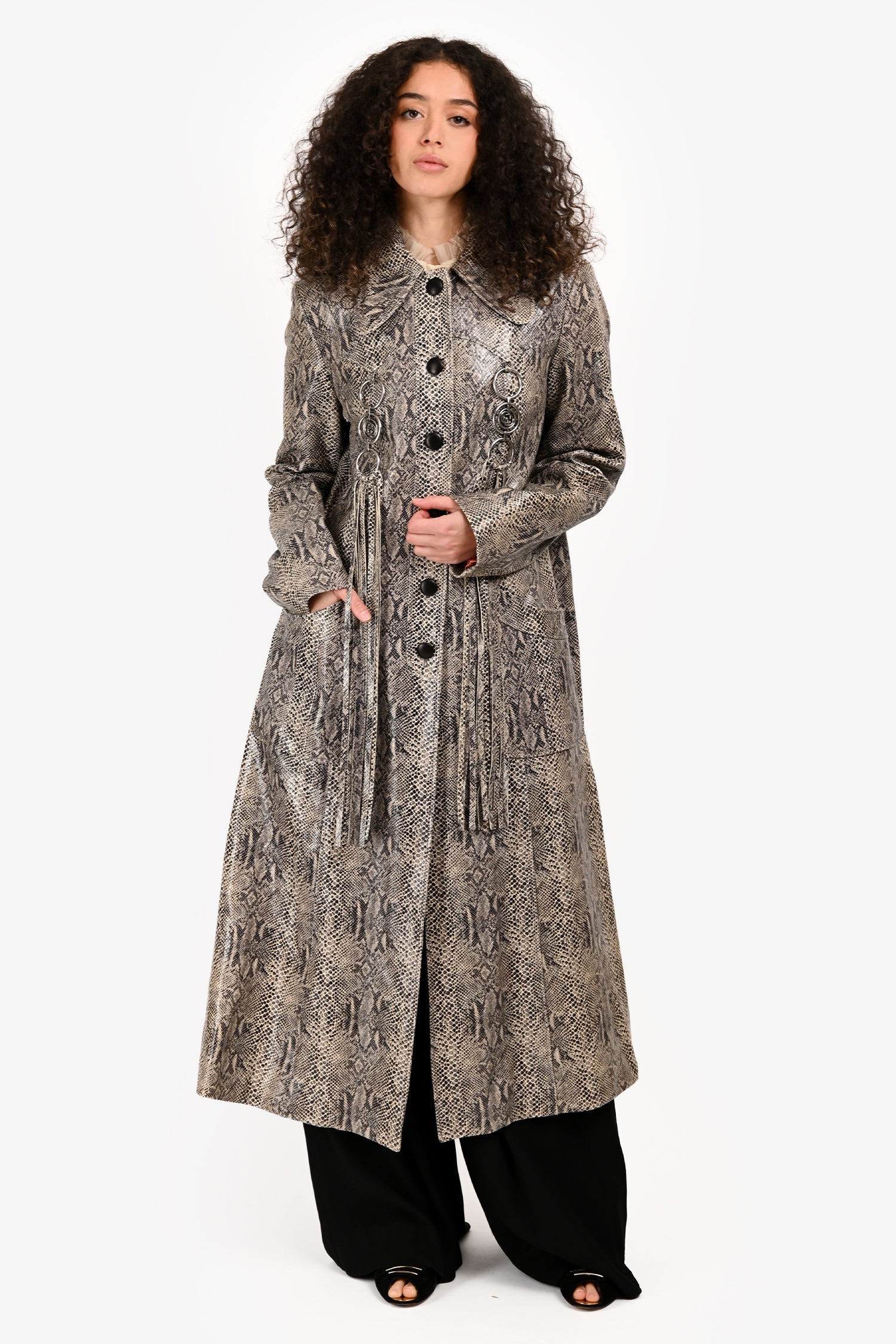 Gucci 2020 Grey Python Print Fringe Trim Trench Coat Size 44